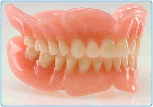 Complete removable denture